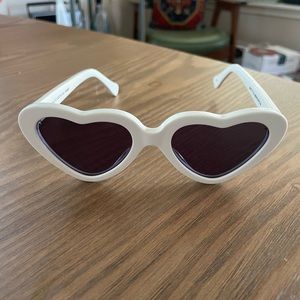 NWOT white Betty and Veronica heart sunglasses